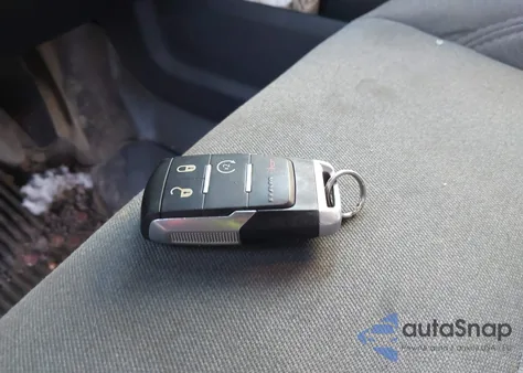 2021 Ram 2500 Big Horn 4X4 6'4 Box z USA, uszkodzony, nr VIN 3C6UR5DL5MG603673